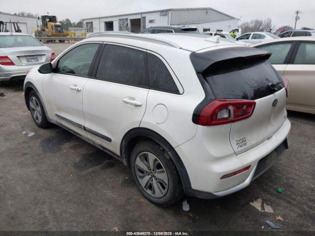 Kia Niro Lx Image 2