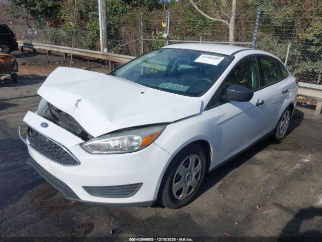 Ford Focus S Image 11