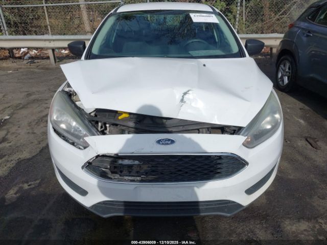 Ford Focus S Image 6