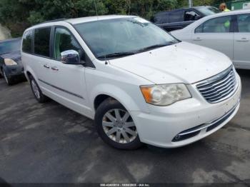  Salvage Chrysler Town & Country
