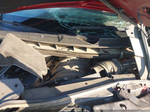 Chevrolet Suburban 4wd Lt Image 12