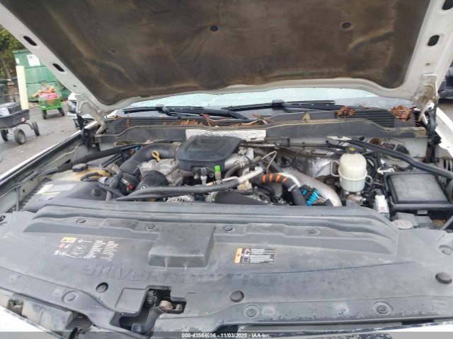 Chevrolet Silverado 2500 Lt Image 10