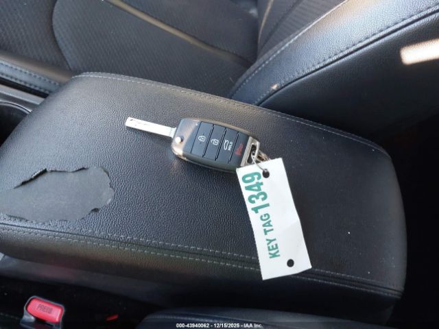 Kia Optima S Image 8