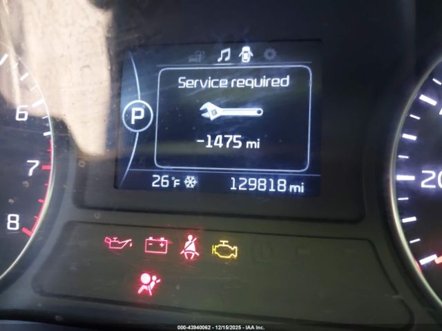 Kia Optima S Image 16