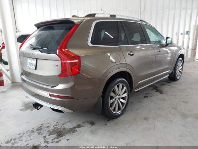 Volvo XC90 T6 Momentum Image 2