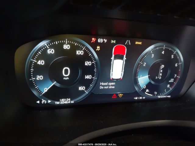 Volvo XC90 T6 Momentum Image 10