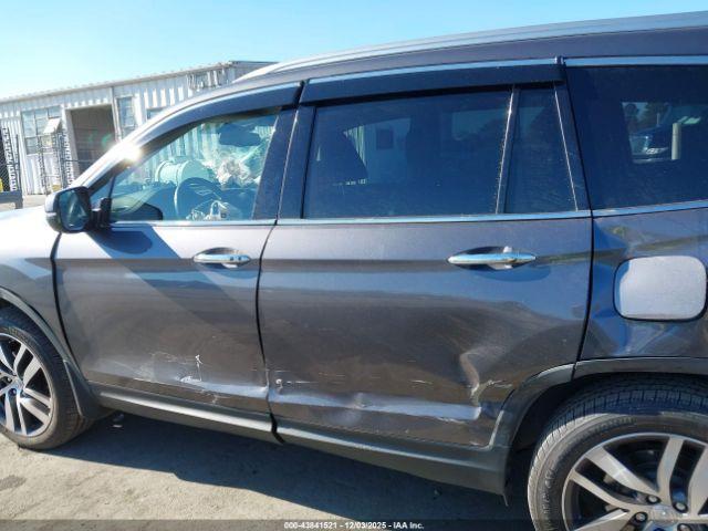 Honda Pilot Touring Image 16