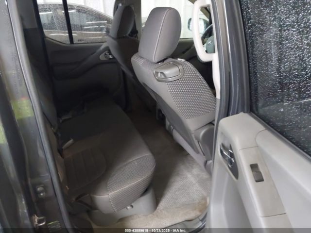 Nissan Frontier Desert Runner Image 7