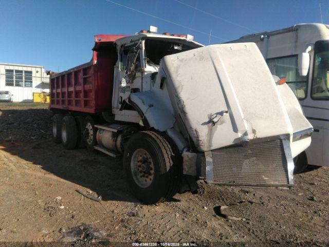  Salvage Kenworth Construction