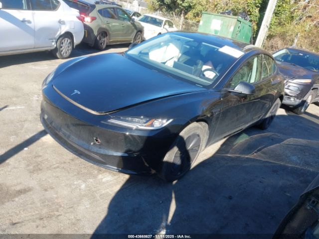 Tesla Model 3 Image 16