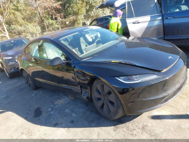Tesla Model 3 Image 14