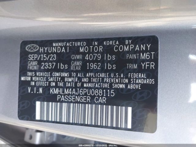 Hyundai ELANTRA Blue Image 8