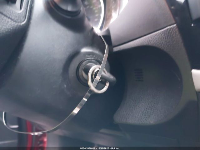 Toyota Corolla Le Image 13