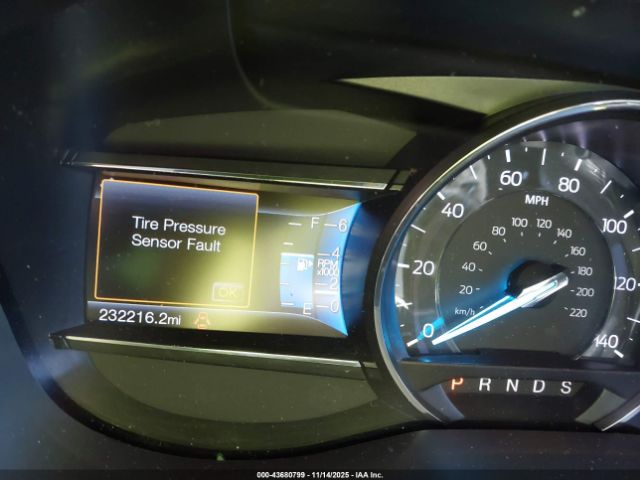 Ford Explorer Xlt Image 16