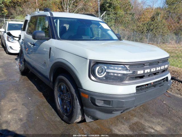  Salvage Ford Bronco