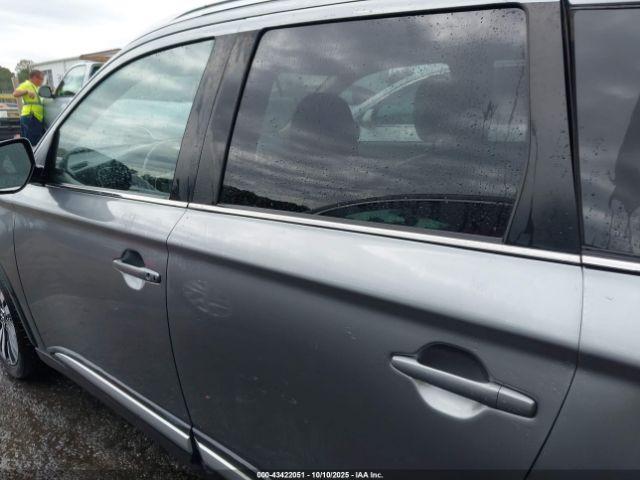 Mitsubishi Outlander Image 10