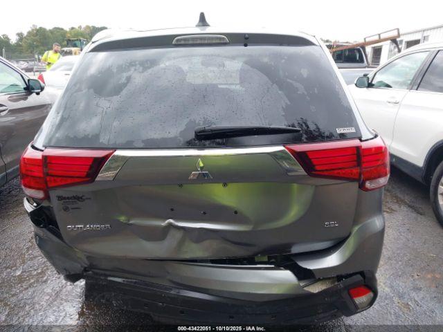 Mitsubishi Outlander Image 9