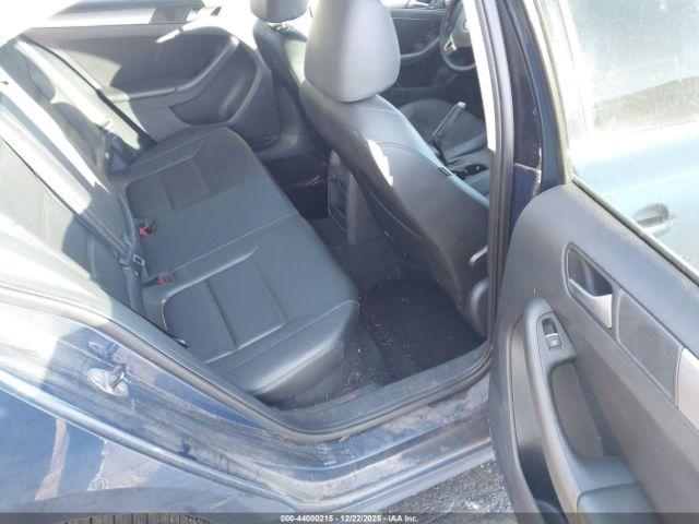 Volkswagen Jetta 2.0l Tdi Image 3