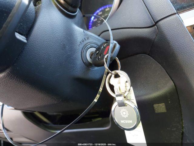 Subaru Outback 2.5i Limited Image 6