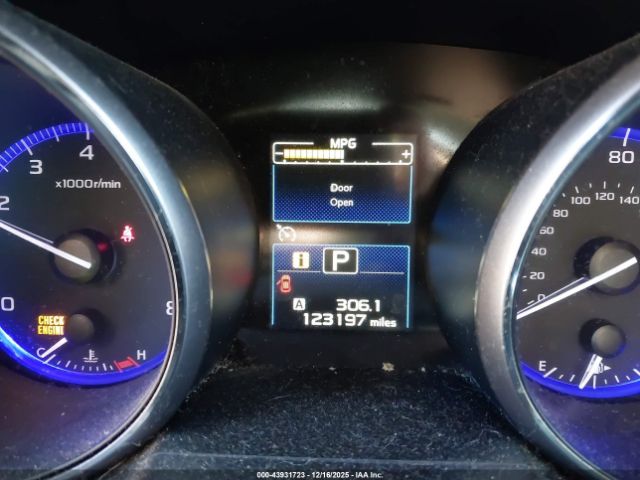 Subaru Outback 2.5i Limited Image 12