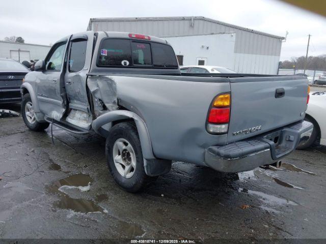 Toyota Tundra Ltd V8 Image 3