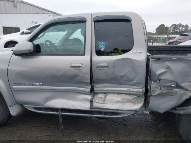 Toyota Tundra Ltd V8 Image 13