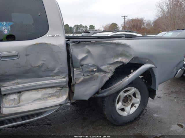 Toyota Tundra Ltd V8 Image 14