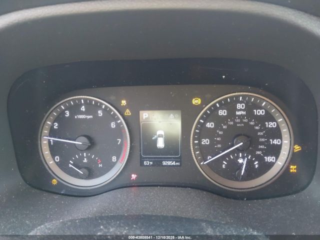 Hyundai TUCSON Se Plus Image 12