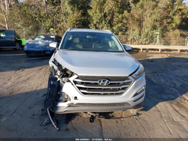 Hyundai TUCSON Se Plus Image 7