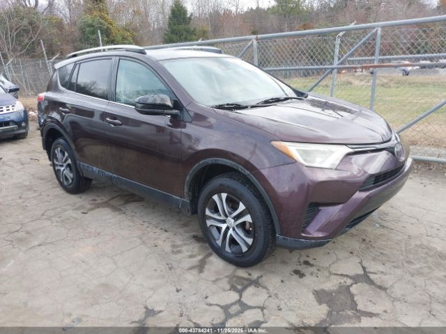 Toyota RAV4 Le Image 1