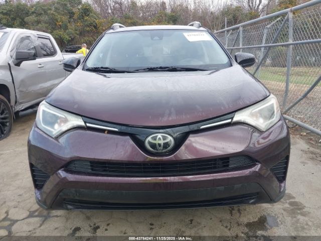 Toyota RAV4 Le Image 10
