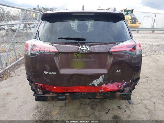 Toyota RAV4 Le Image 16