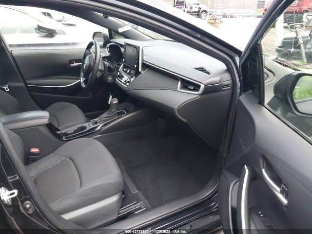 Toyota Corolla Se Image 15