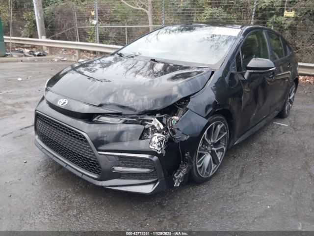 Toyota Corolla Se Image 13