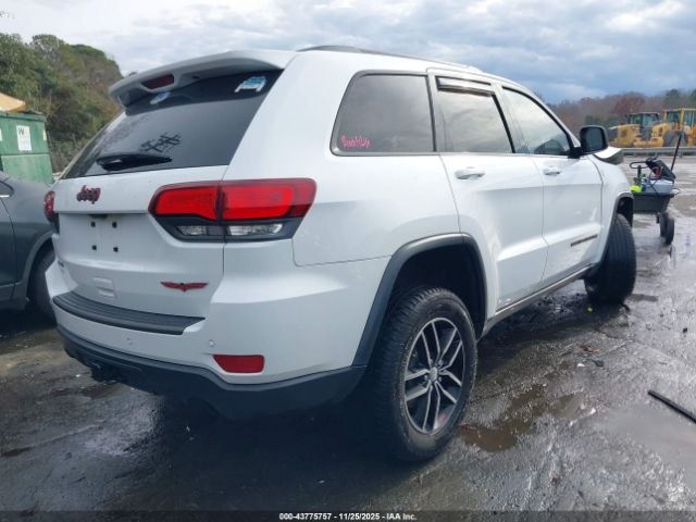 Jeep Grand Cherokee Trailhawk 4x4 Image 13