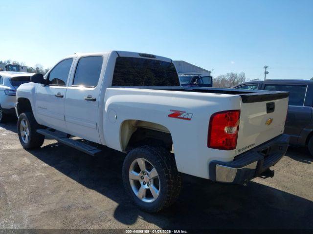 Chevrolet Silverado 1500 Lt Image 14