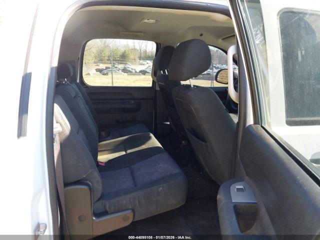 Chevrolet Silverado 1500 Lt Image 2