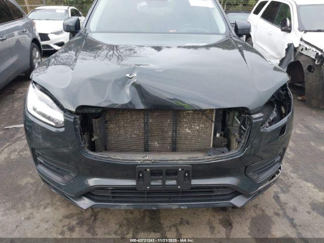 Volvo XC90 T6 Momentum 6 Passenger Image 16