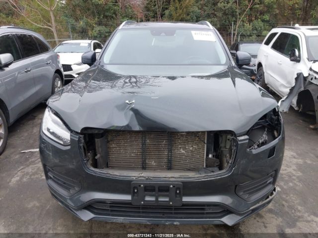 Volvo XC90 T6 Momentum 6 Passenger Image 15