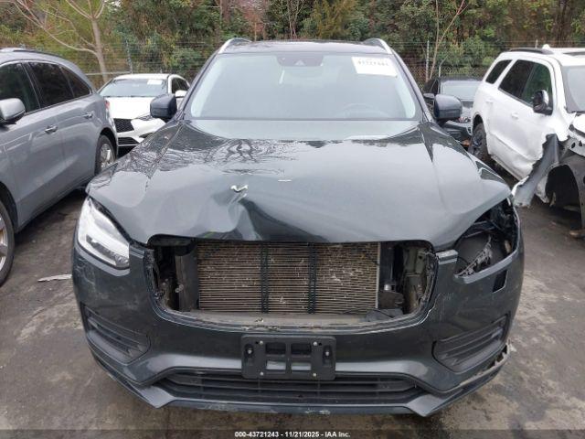 Volvo XC90 T6 Momentum 6 Passenger Image 15