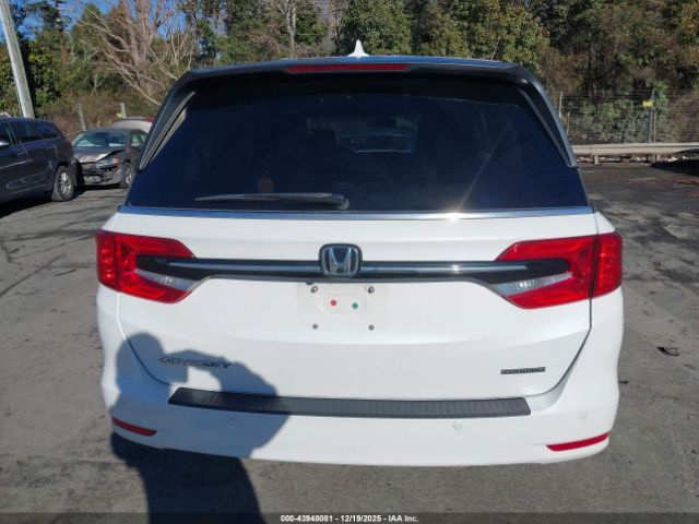 Honda Odyssey Touring Image 13