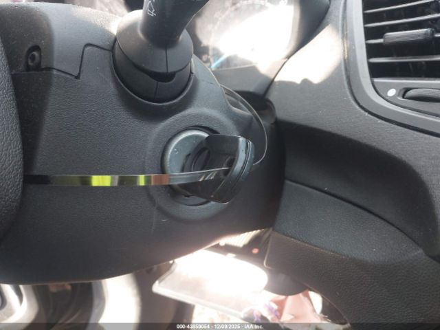 Ford Fiesta S Image 7