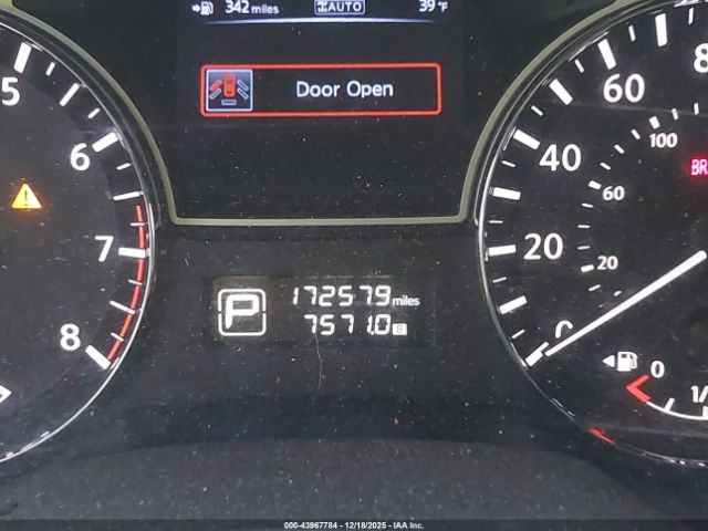 Nissan Pathfinder Sv Image 14