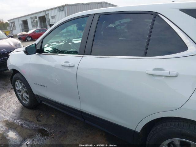 Chevrolet Equinox Awd Lt Image 13