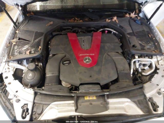 Mercedes-Benz C-Class 4matic Image 9