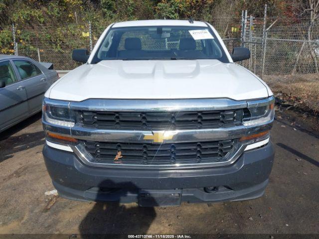 Chevrolet Silverado 1500 Wt Image 8
