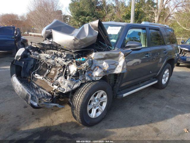 Toyota 4Runner Sr5 Premium Image 12