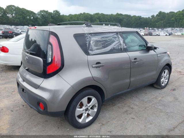 Kia Soul Image 10