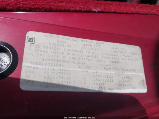 GMC Safari Xt Image 7