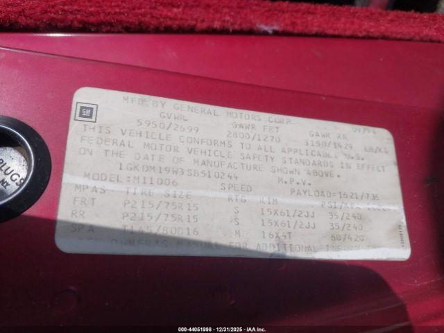 GMC Safari Xt Image 7